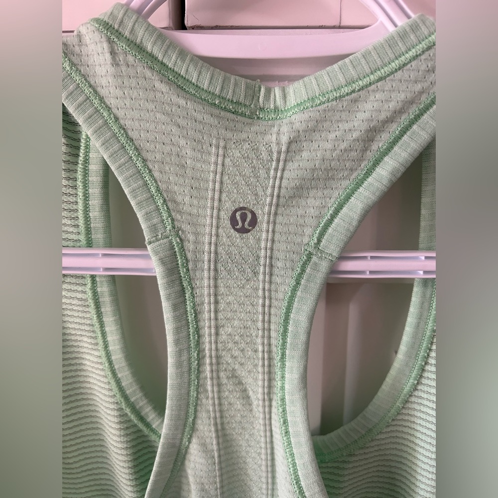 Lululemon Workout Set - Picture 5 of 5